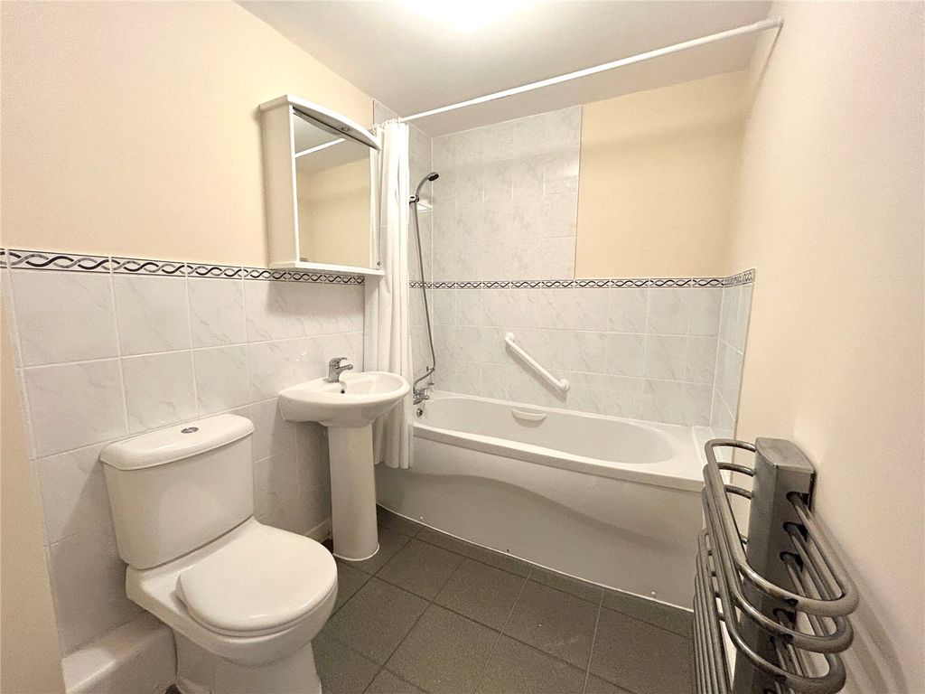 Additional image 7 of 2 bed flat for saleSmoke House Quay, Milford Haven SA73