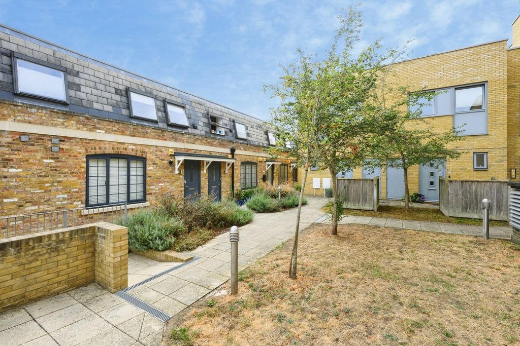Property photo 1 of 17 Picture No. 24