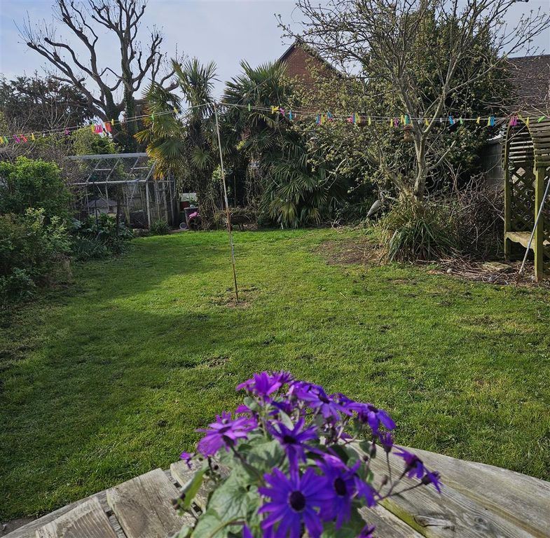 Property photo 2 of 15 18.Jpg