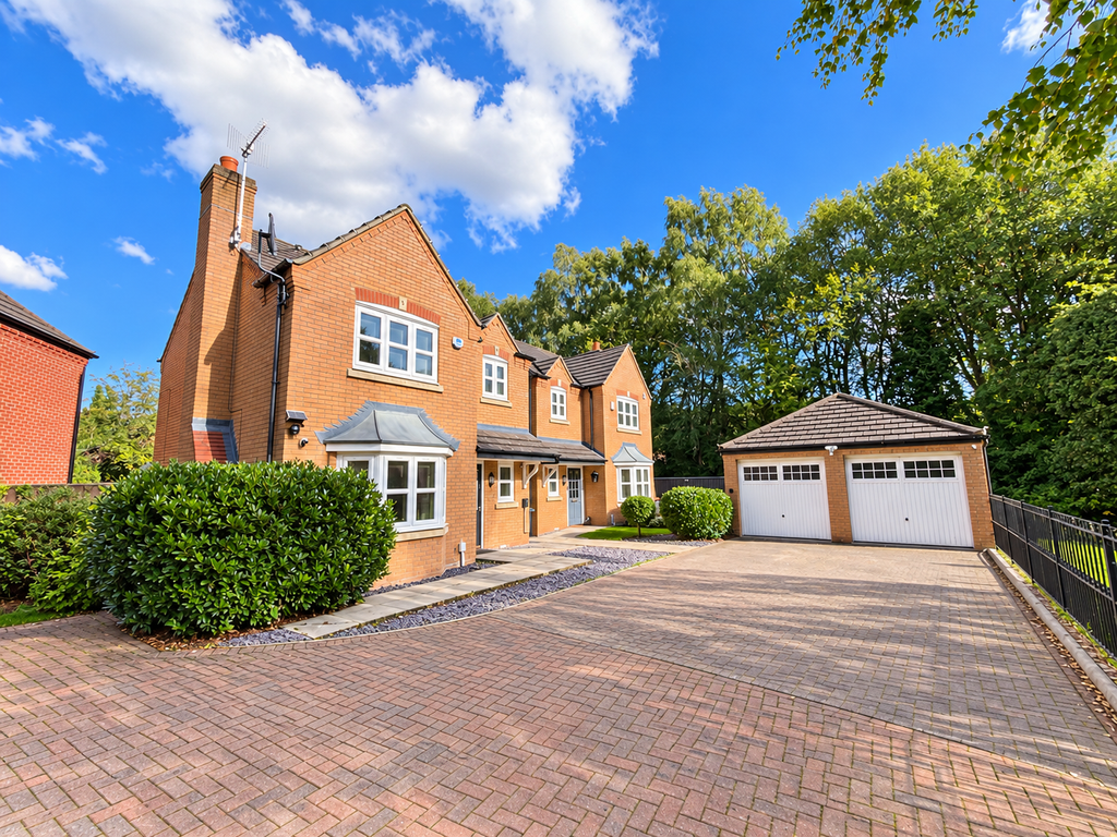 Property photo 1 of 27 6722D505-63C4-4810-92B8-0D3F21Ada7A5