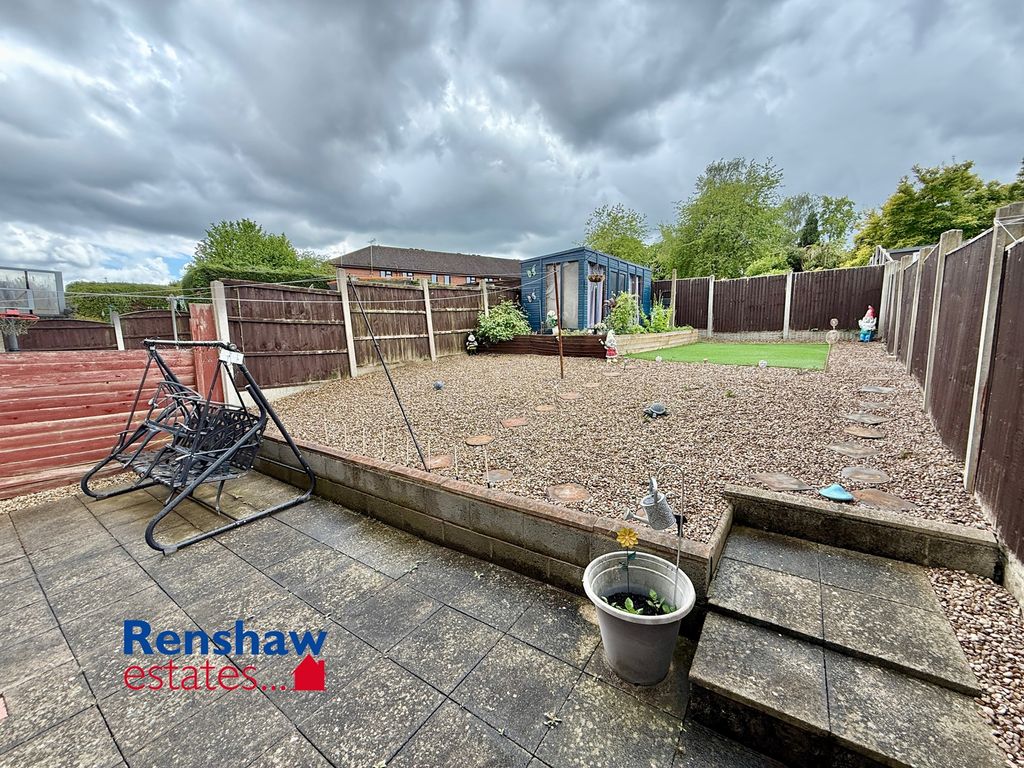 Property photo 3 of 11 R (1)