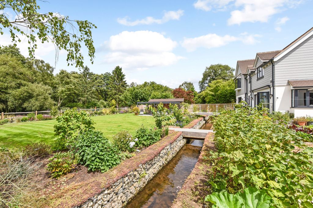 Additional image 25 of 4 bed detached house for saleMint Road, Liss Forest, Hampshire GU33