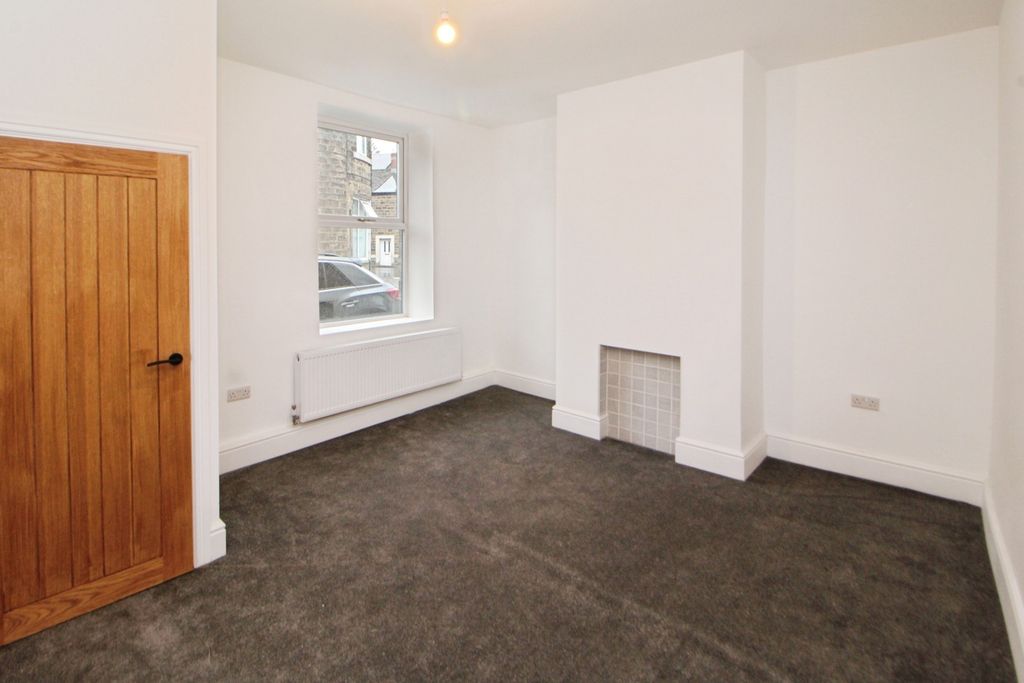 Property photo 3 of 12 Pbox-Img.Jpg