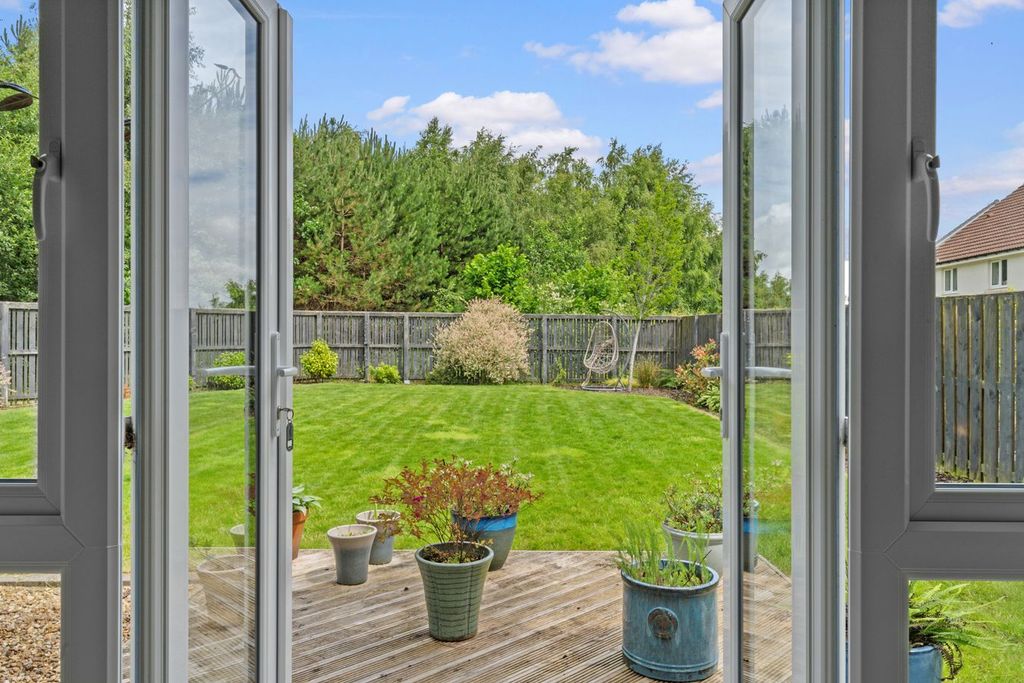 Additional image 8 of 5 bed detached house for saleCastleton Crescent, Falkirk FK2