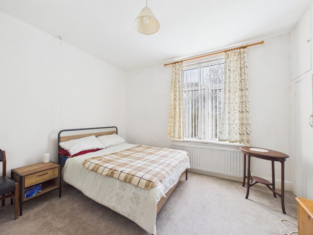 Property photo 2 of 12 Cam01268G0-Pr0448-Still007.Jpg