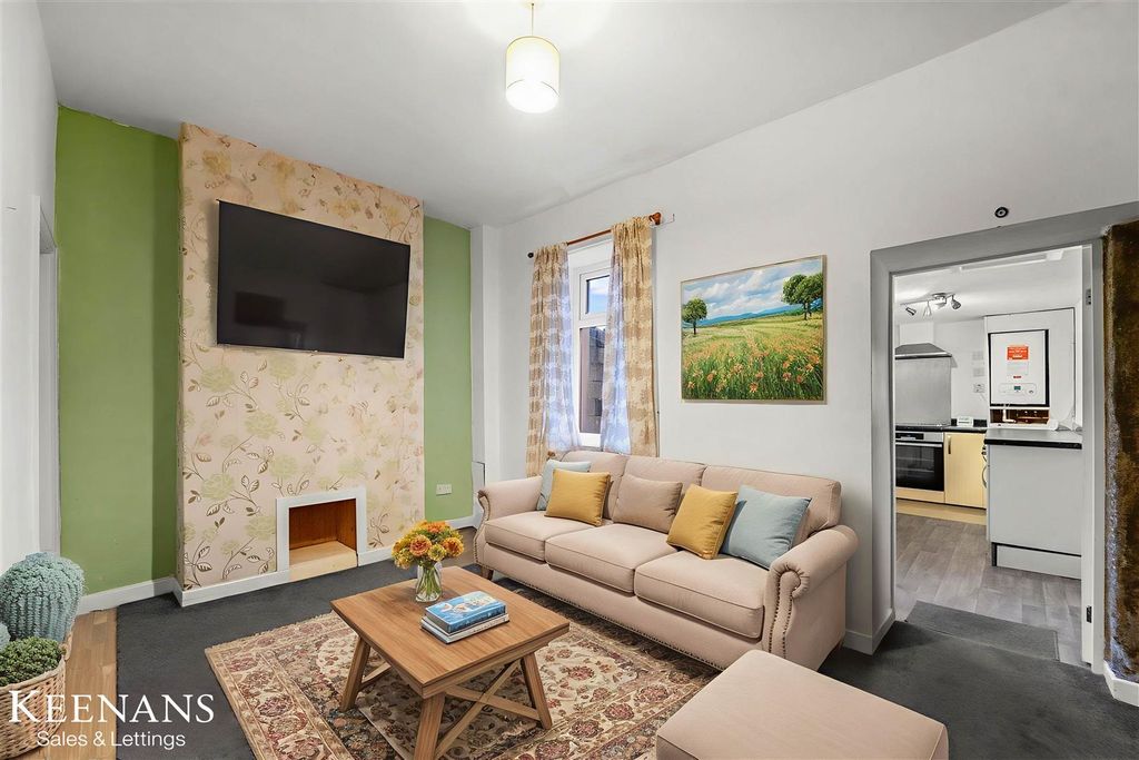 Property photo 2 of 24 A2G1Y4Jcnkkjcvfbp7Uwuw - Living Room - Standard -