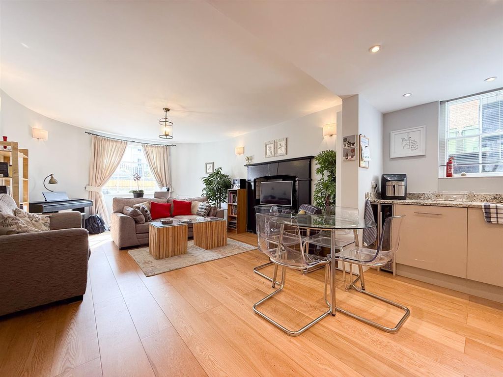 Property photo 3 of 12 Living Room