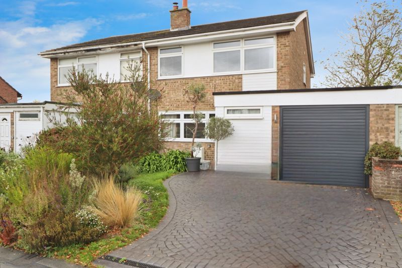 Property photo 1 of 19 Claremont Road