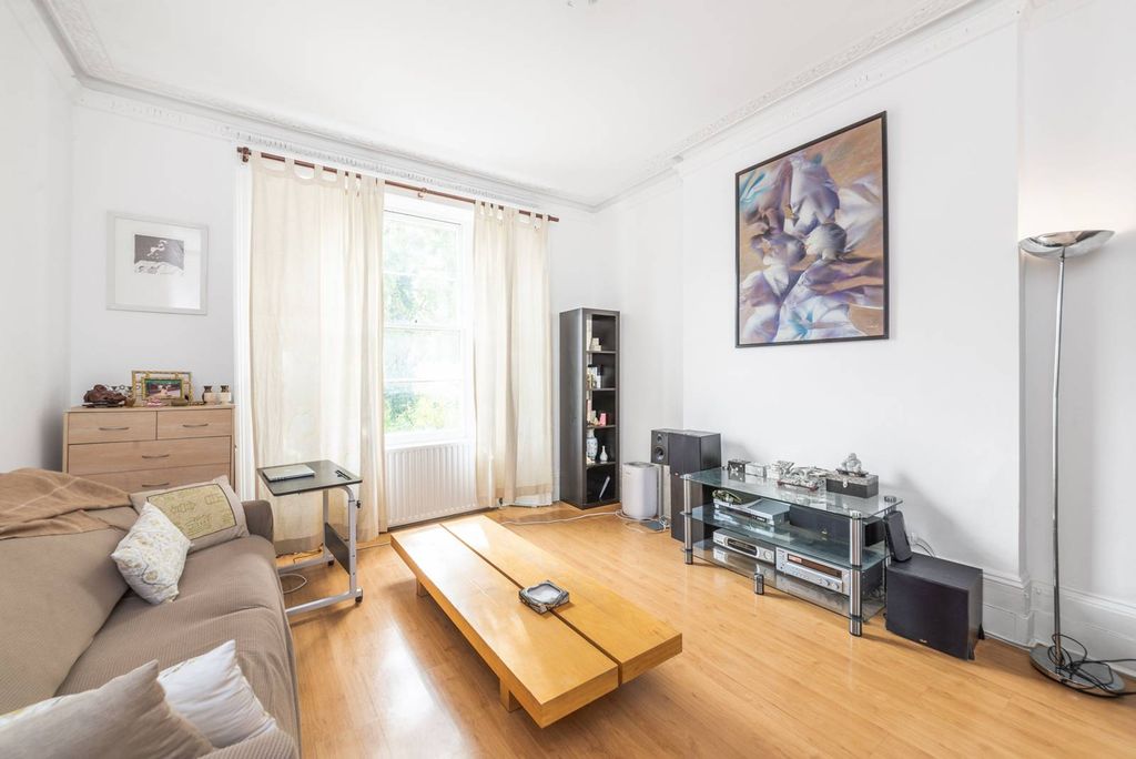 Property photo 3 of 6