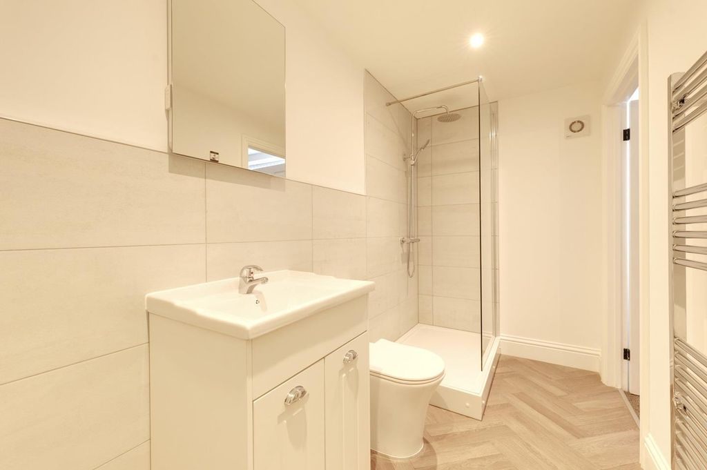 Property photo 3 of 9 O_1Golrfjan7Btrfa15N010E710Jc4.Jpg