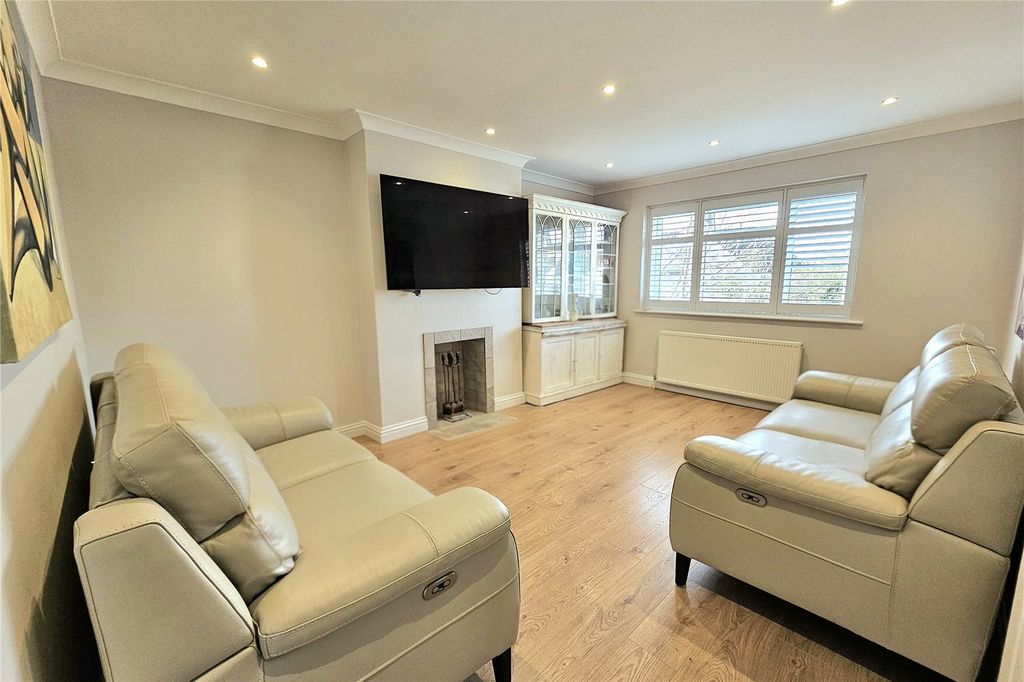 Property photo 2 of 10 Picture No. 05