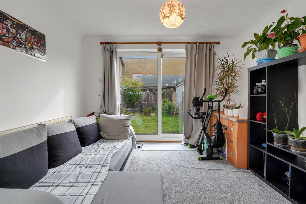 Property photo 2 of 32 Dsc05466.Jpg