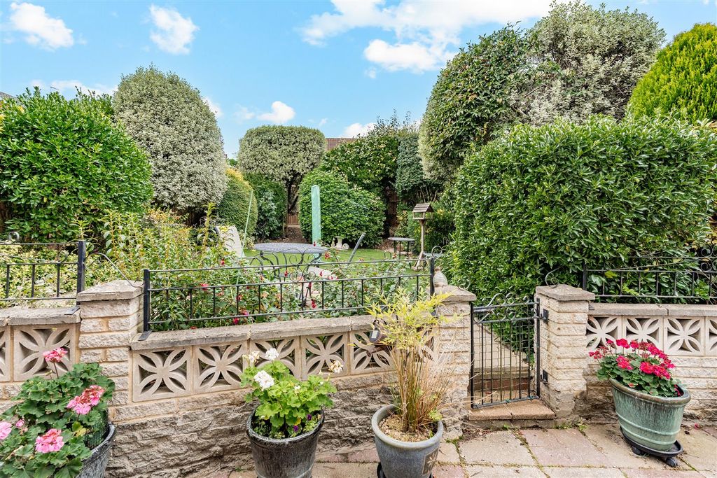 Property photo 2 of 14 Selworthy-Hr5.Jpg