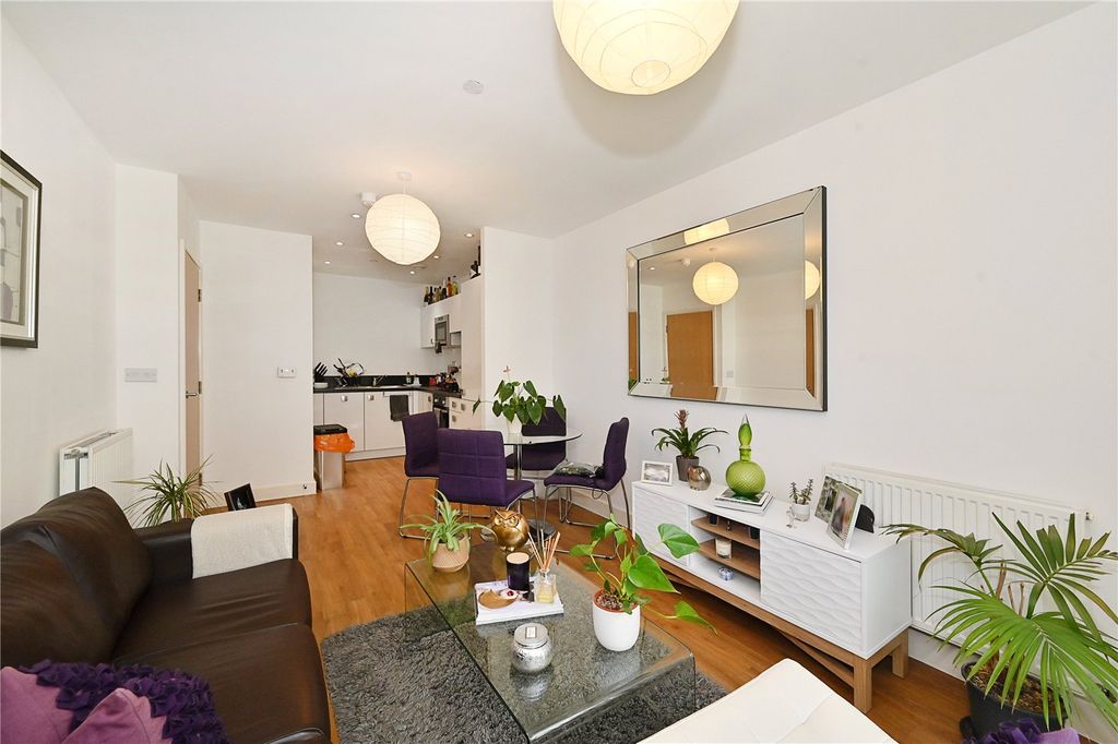 Property photo 2 of 8 Picture No. 05