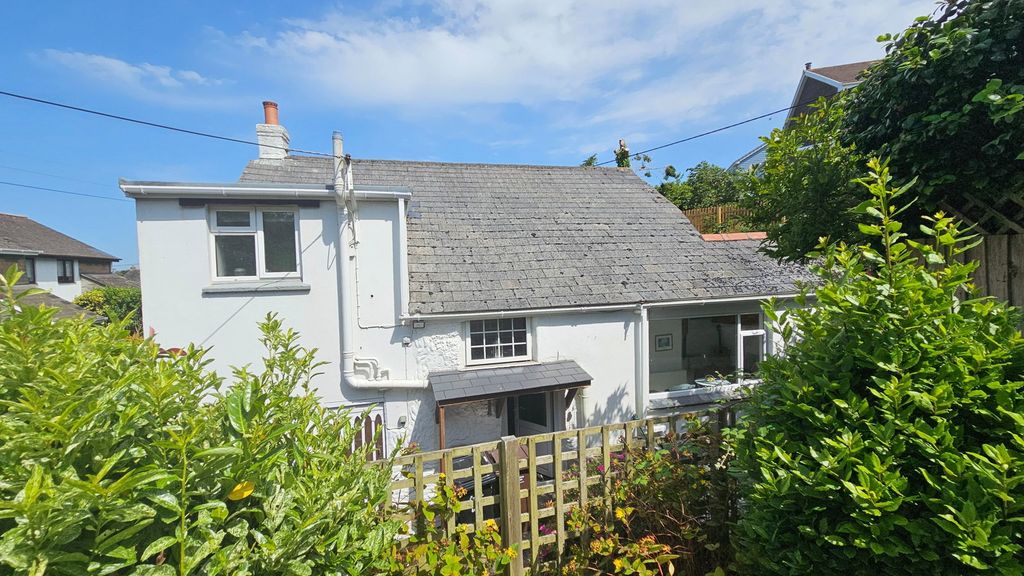Property photo 2 of 42
