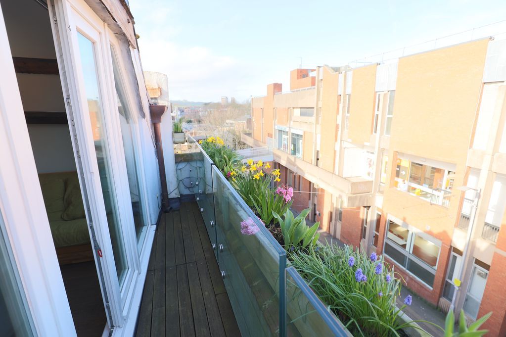 Property photo 1 of 10 Photo 12