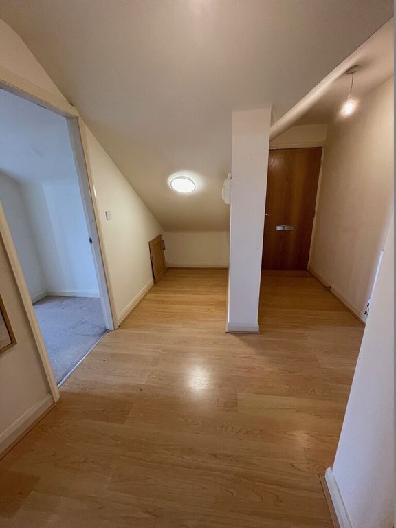 Property photo 3 of 14 Highland Court