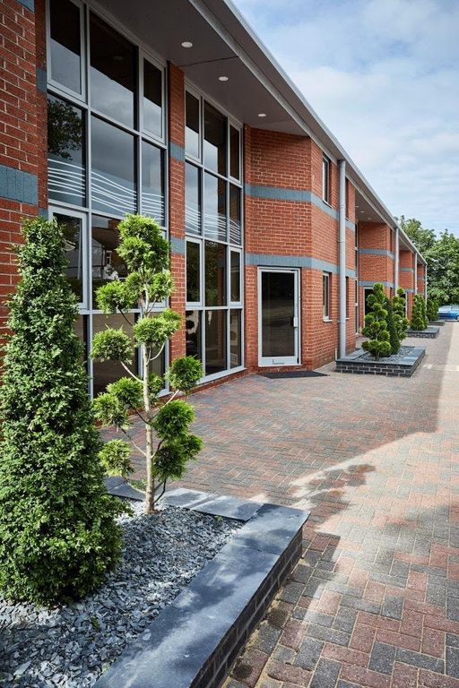 Property photo 2 of 8 Image 3