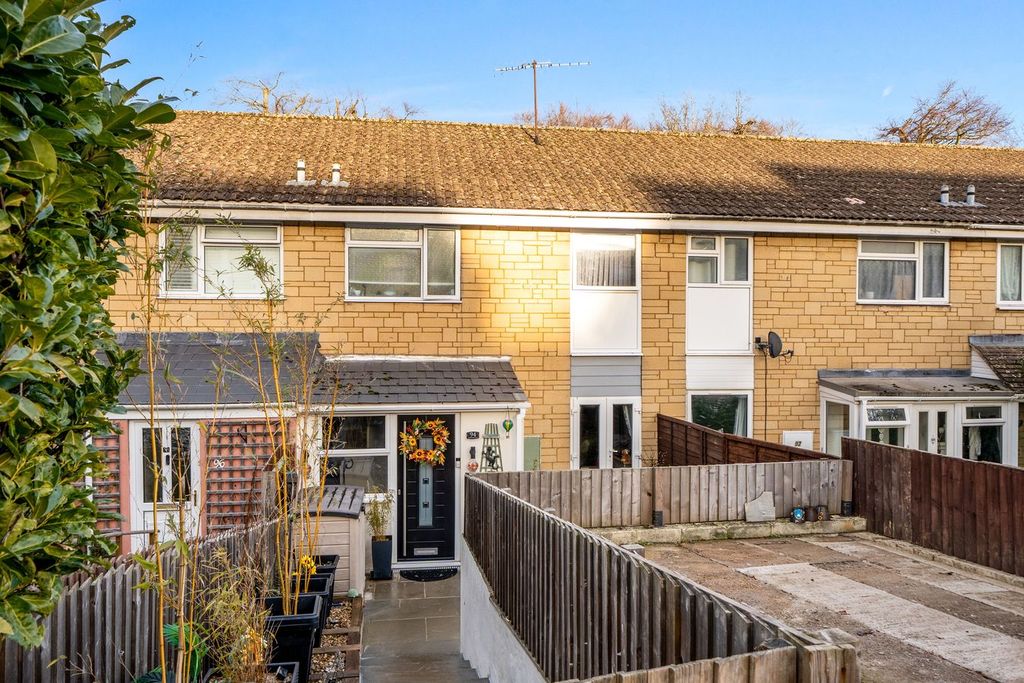 Property photo 1 of 18