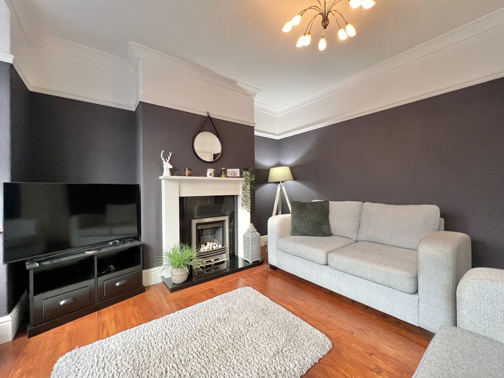 Property photo 3 of 21