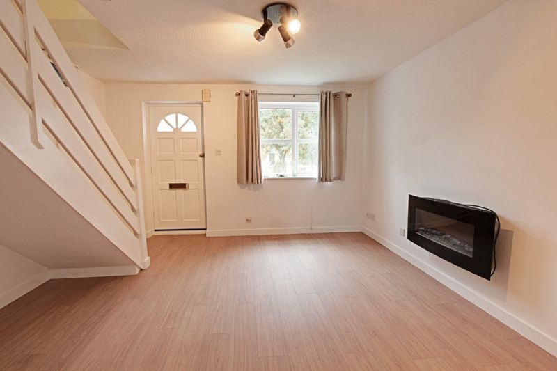 Property photo 3 of 11 Photo 9