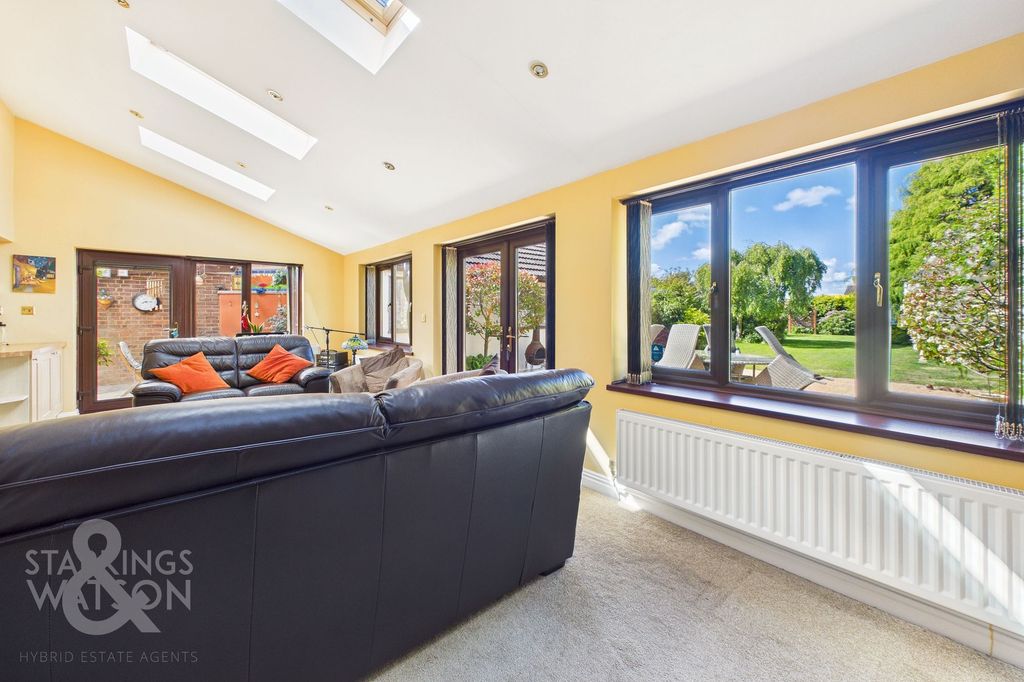 Additional image 16 of 4 bed semi-detached house for saleWarren Road, Gorleston, Great Yarmouth NR31