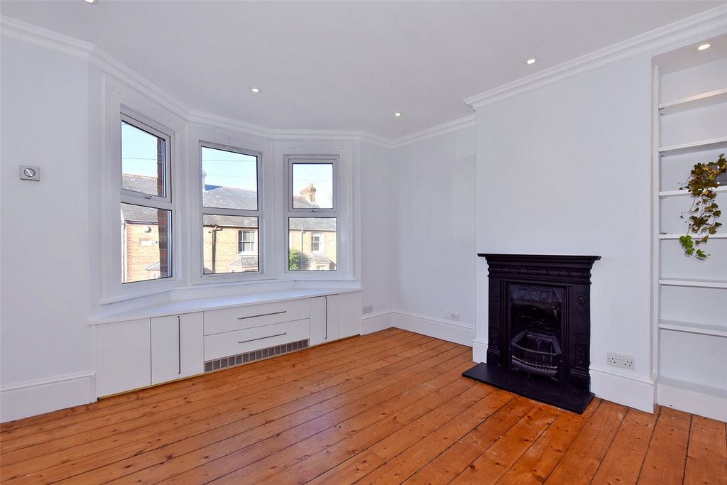 Property photo 3 of 15 Picture No. 18