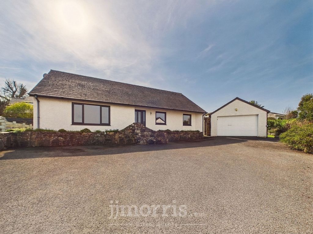 Property photo 1 of 29