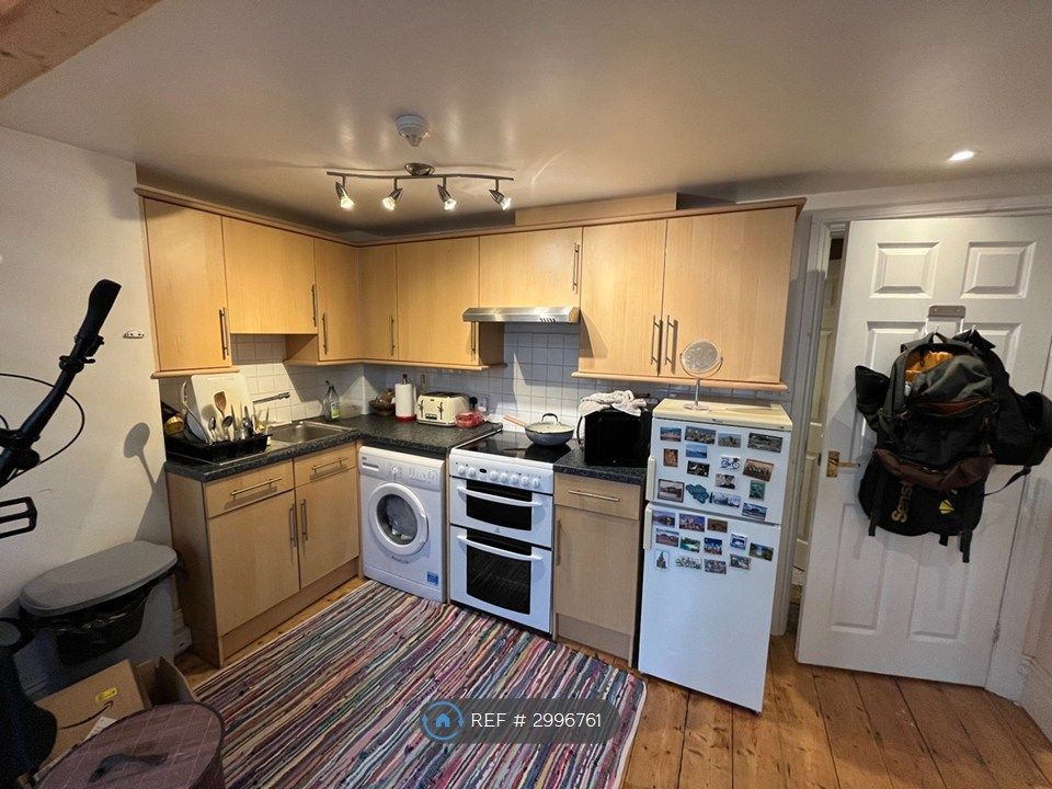 Property photo 3 of 4