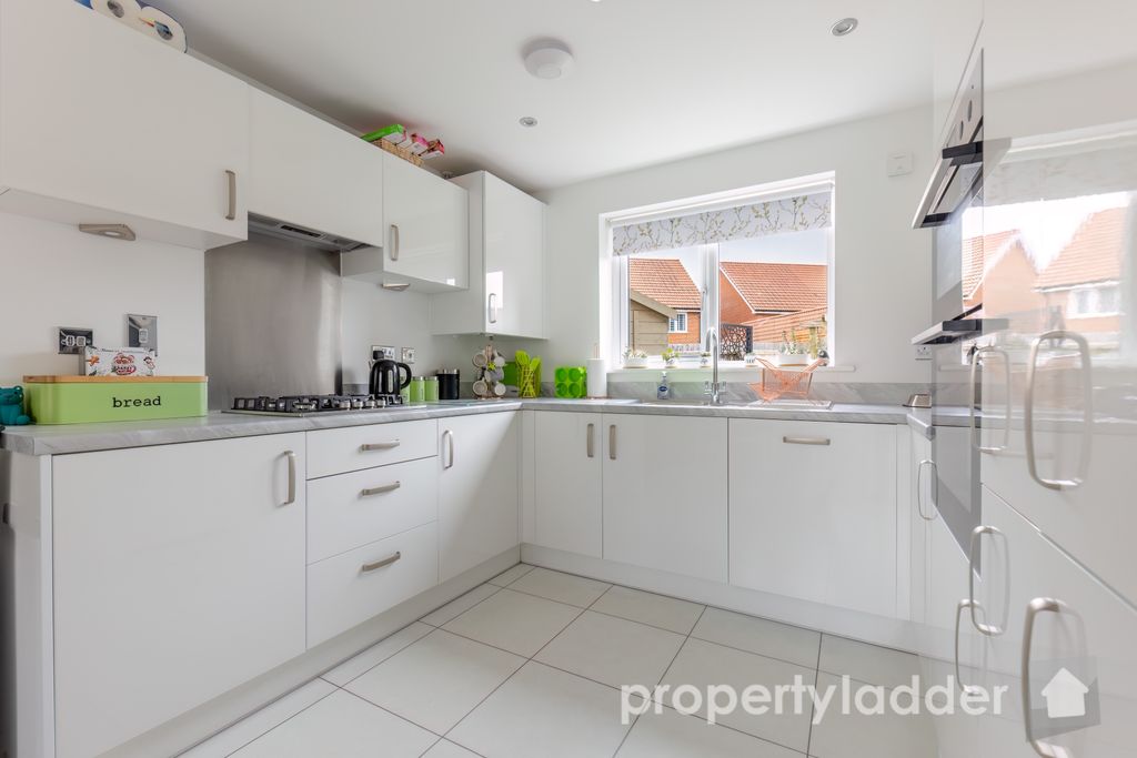 Property photo 2 of 19 Pl-18