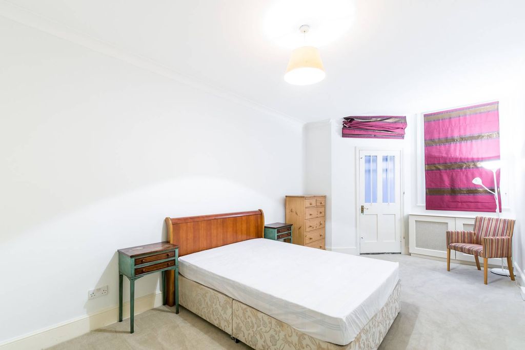 Property photo 3 of 18