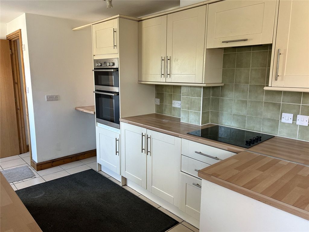 Property photo 2 of 16 Picture No. 06