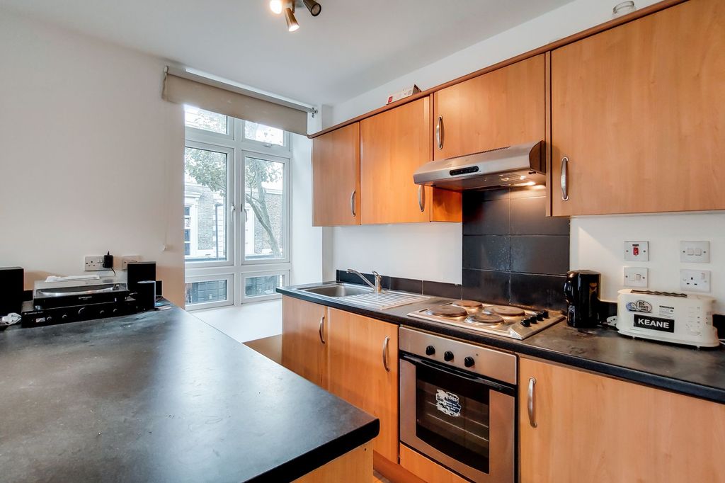 Property photo 3 of 9