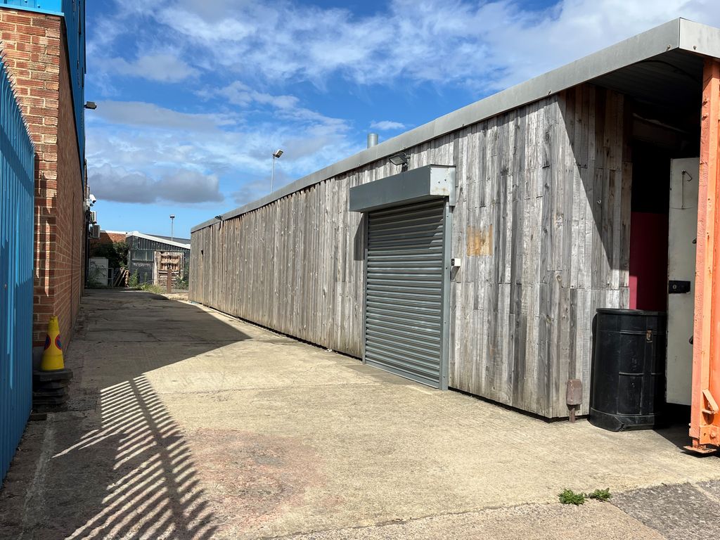 Property photo 1 of 3