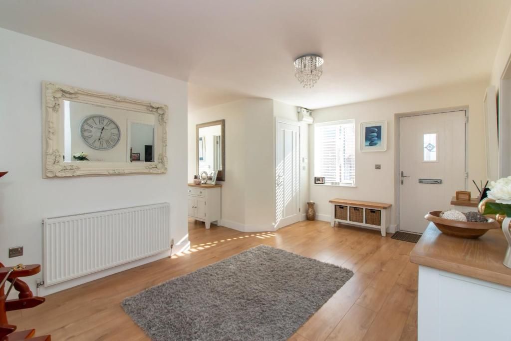 Property photo 3 of 22