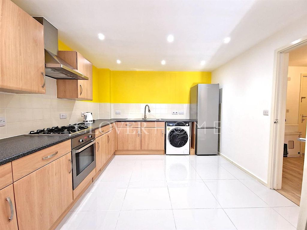 Property photo 1 of 8 d35A4E25-7Ed8-41Ca-8014-A74A28d01Ead.Jpg