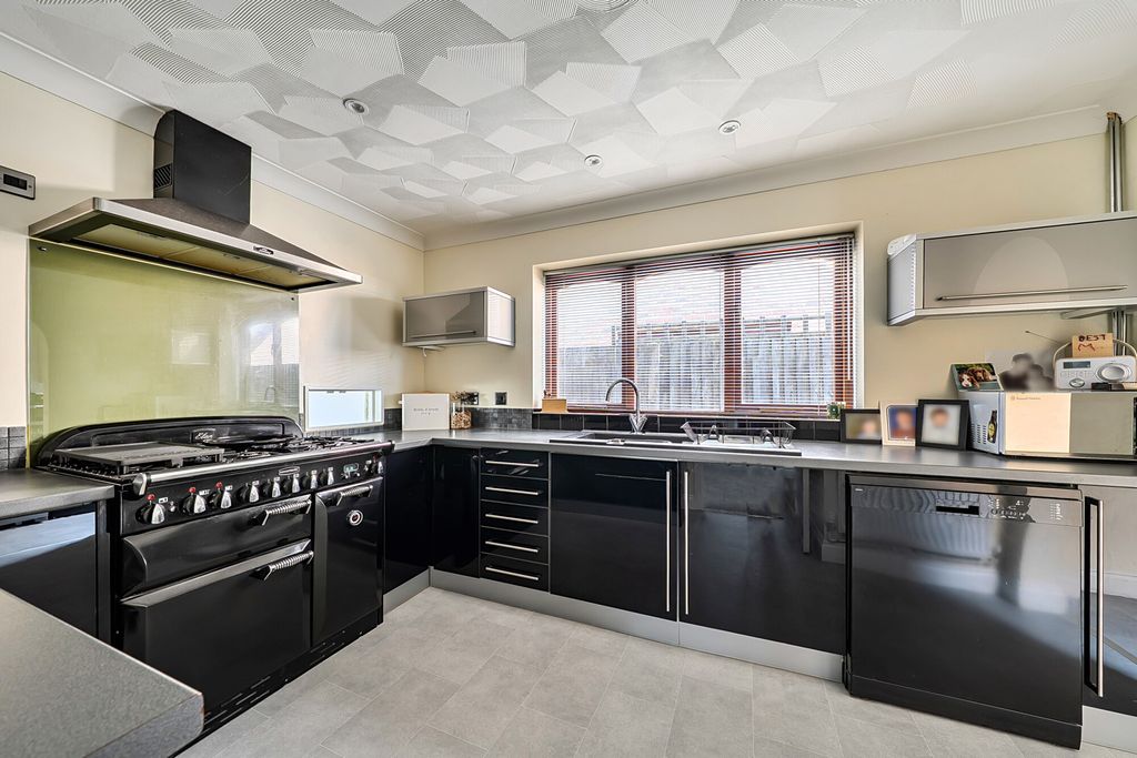 Property photo 2 of 19 1513629 (13).Jpg