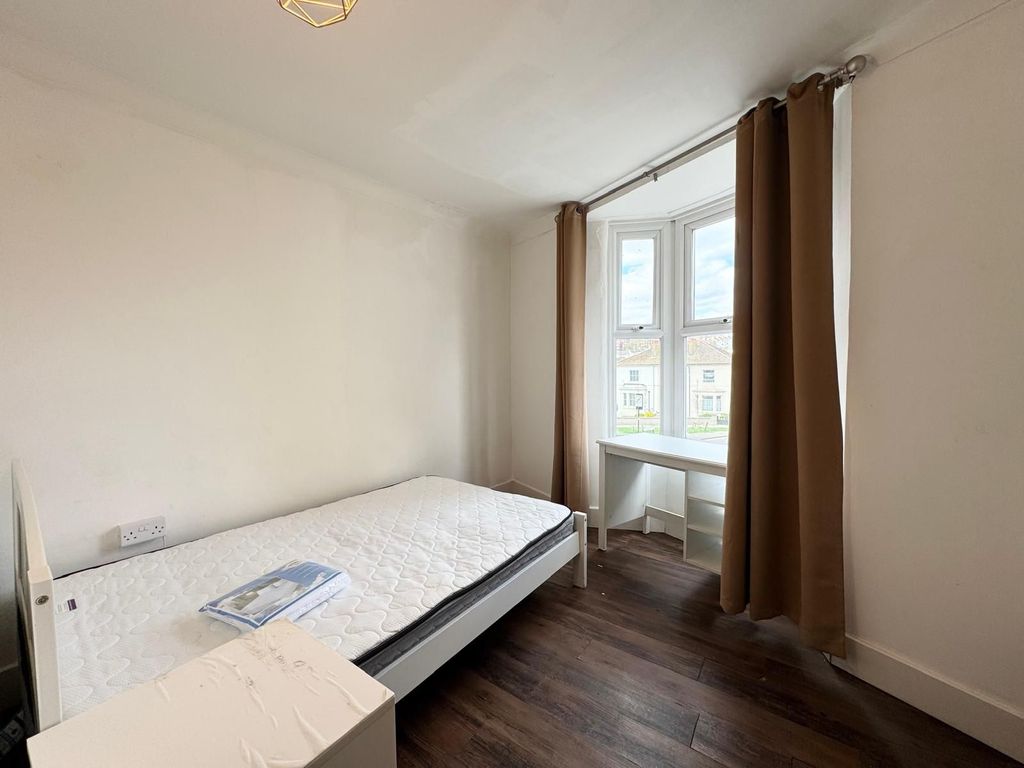 Additional image 7 of 5 bed flat to rentElm Grove, Brighton BN2