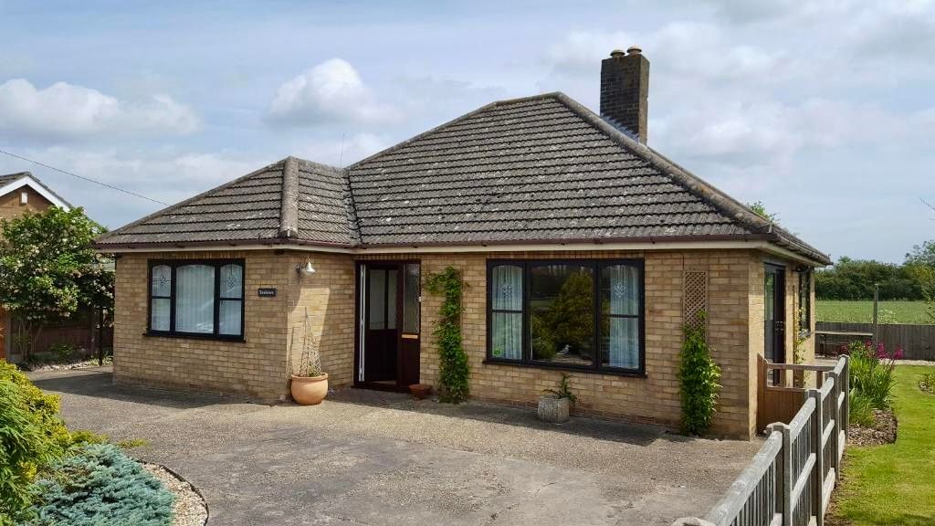Property photo 1 of 6 Front