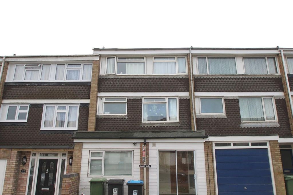 Property photo 1 of 6 Front