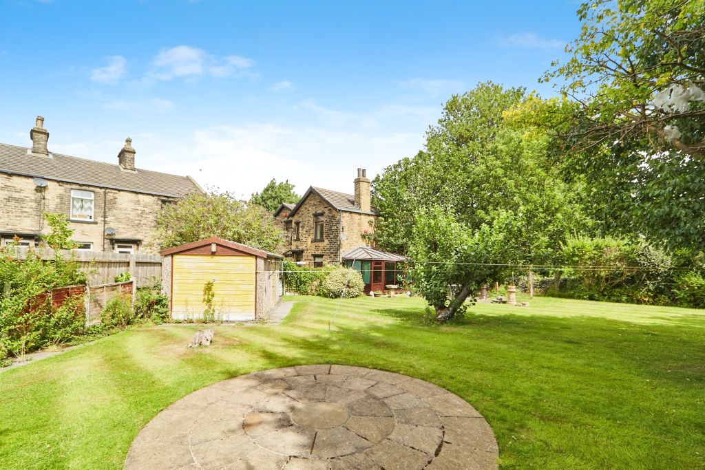 Property photo 2 of 17