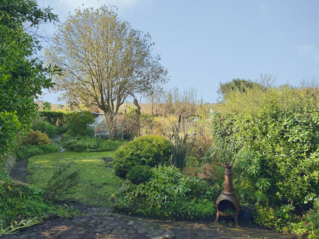 Property photo 3 of 18 4877657