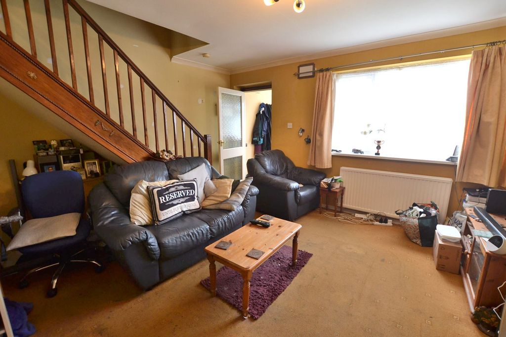 Property photo 2 of 17