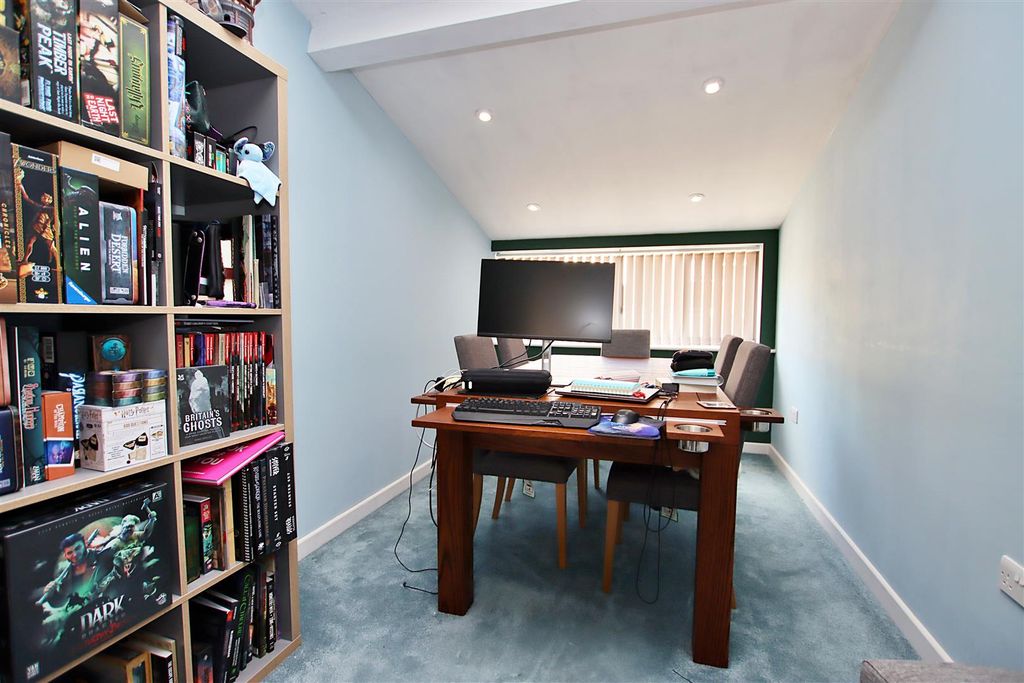Property photo 3 of 10 Img_6182.Jpg