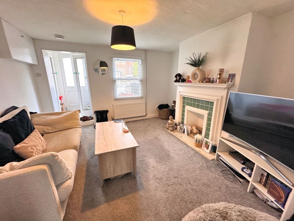 Property photo 3 of 7 4621184