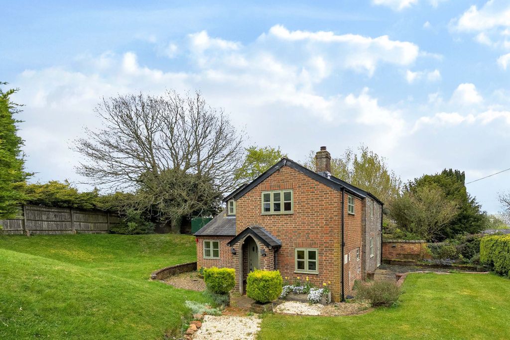 Property photo 1 of 18