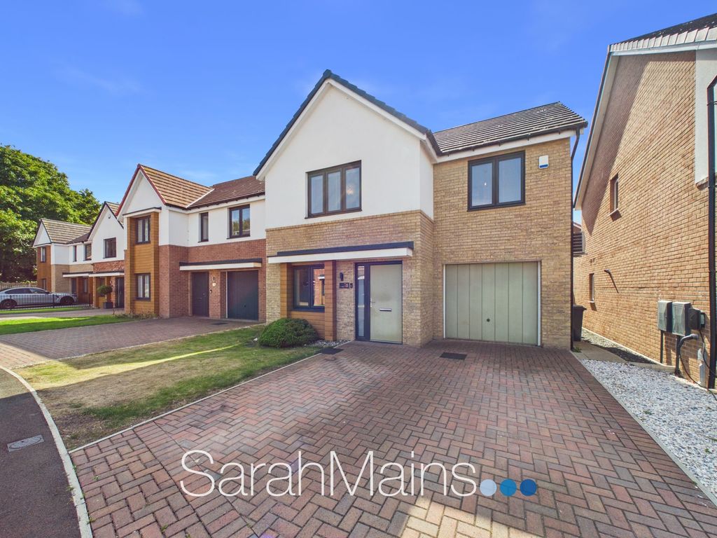 Property photo 1 of 16 External