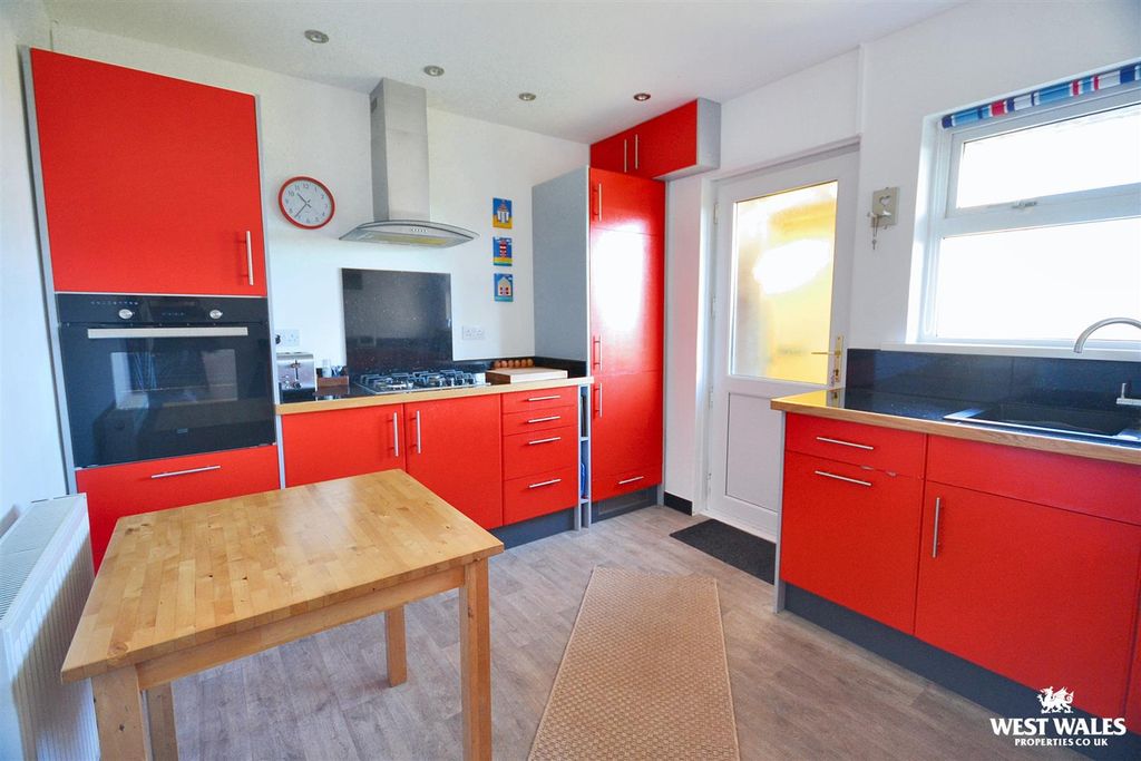 Property photo 3 of 26 Dsc_0217 (1).Jpg