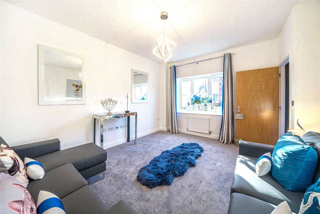 Property photo 3 of 19 Picture No. 23