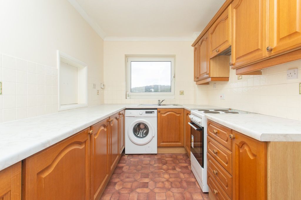 Property photo 3 of 14 Picture 3